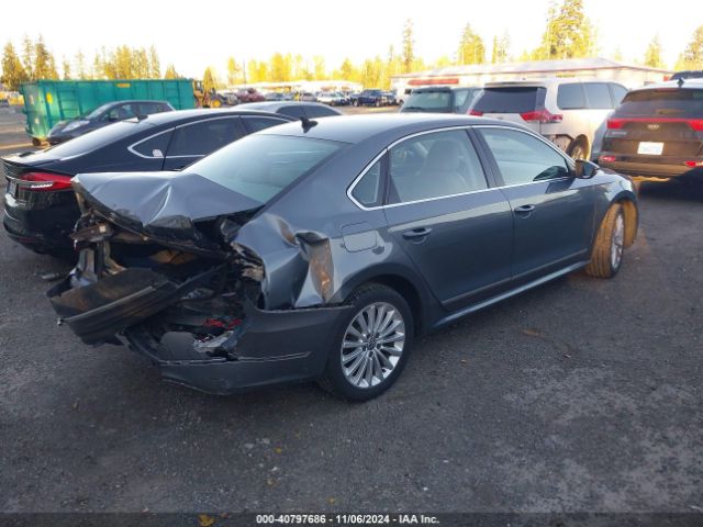 1VWBT7A33GC031217 Volkswagen Passat 1.8t Se