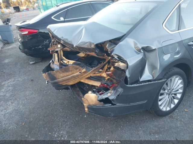 1VWBT7A33GC031217 Volkswagen Passat 1.8t Se