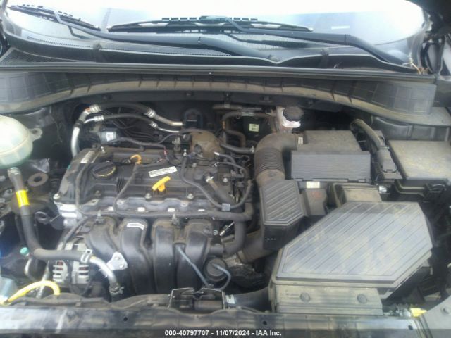 KM8J33A49HU594067 Hyundai TUCSON SE