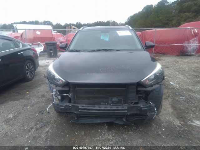 KM8J33A49HU594067 Hyundai TUCSON SE