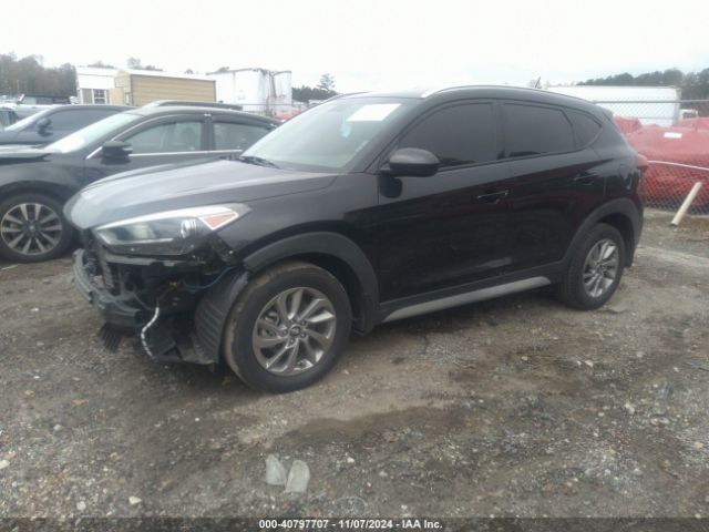 KM8J33A49HU594067 Hyundai TUCSON SE