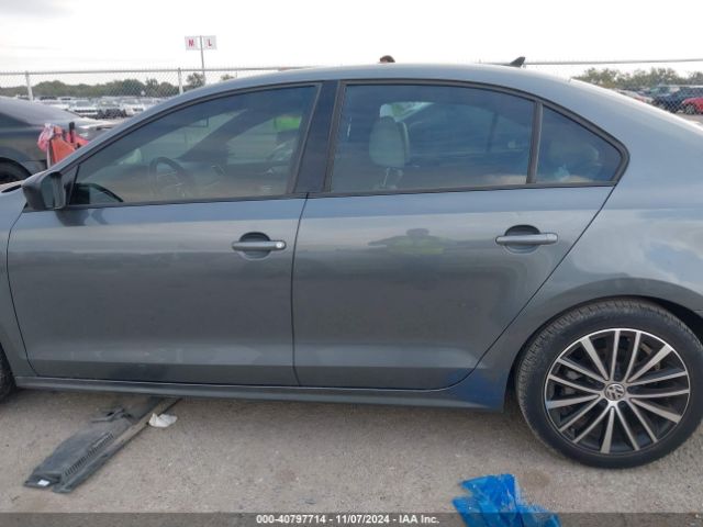 3VWD17AJ4GM345325 Volkswagen Jetta 1.8t Sport