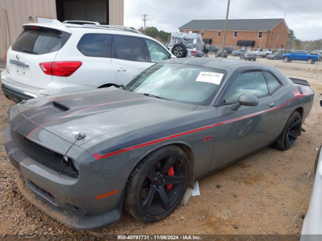 2C3CDZDJ0JH310045 Dodge Challenger Srt 392