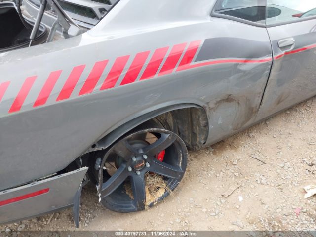 2C3CDZDJ0JH310045 Dodge Challenger Srt 392