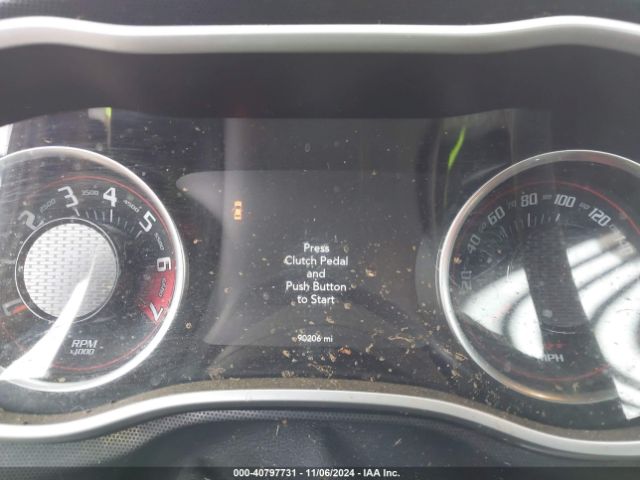 2C3CDZDJ0JH310045 Dodge Challenger Srt 392