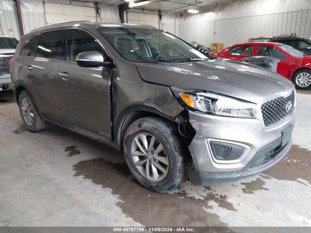 2017 5XYPGDA57HG302497 main image