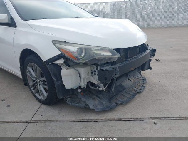 4T1BF1FK3FU889783 Toyota CAMRY SE
