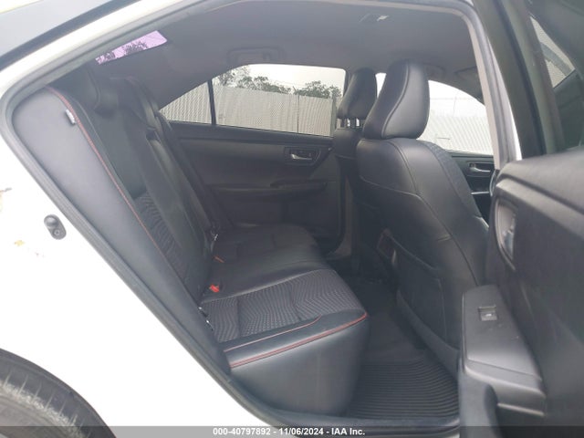 4T1BF1FK3FU889783 Toyota CAMRY SE