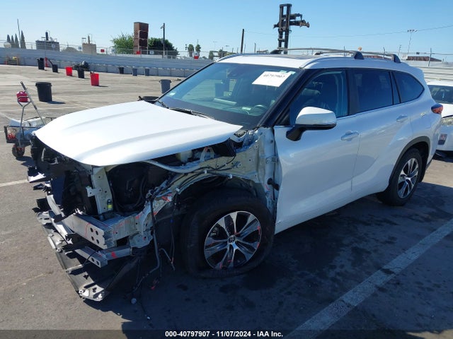 5TDKDRAH3PS520271 Toyota Highlander Xle