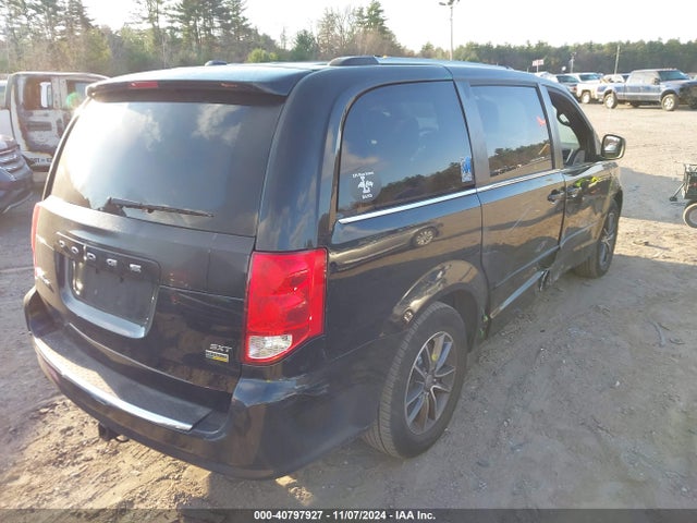 2C4RDGCG8HR731788 Dodge Grand Caravan Sxt