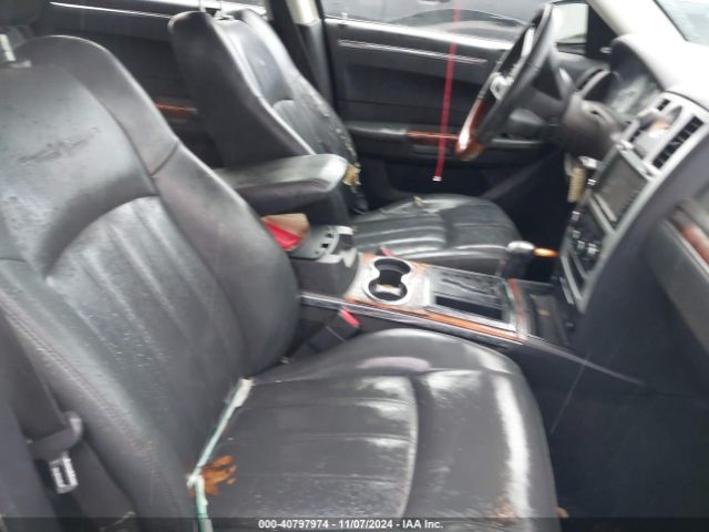 2010 CHRYSLER 300C 2C3CA6CT5AH141439 Photo 4