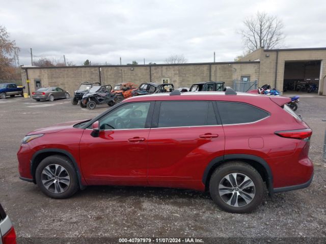 5TDGZRBH7NS583909 Toyota Highlander Xle