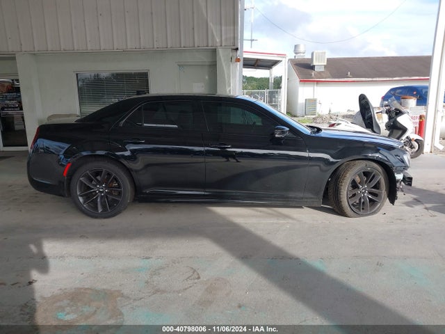 Chrysler 300 2018 2C3CCABG8JH234845 Image 14
