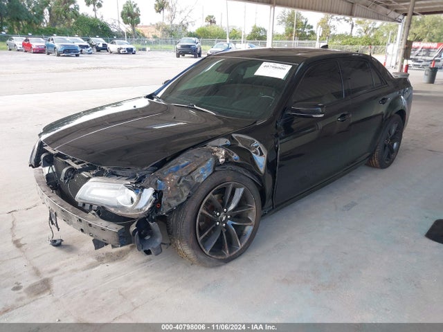 2C3CCABG8JH234845 Chrysler 300