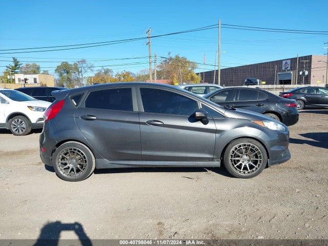 Ford FIESTA ST 2016 3FADP4GX2GM183227 Image 13
