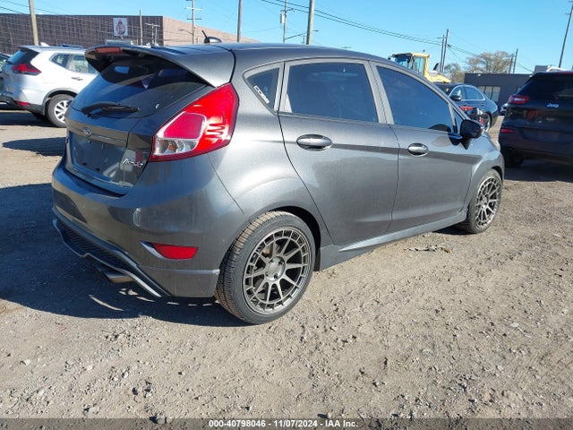 Ford FIESTA ST 2016 3FADP4GX2GM183227 Image 4
