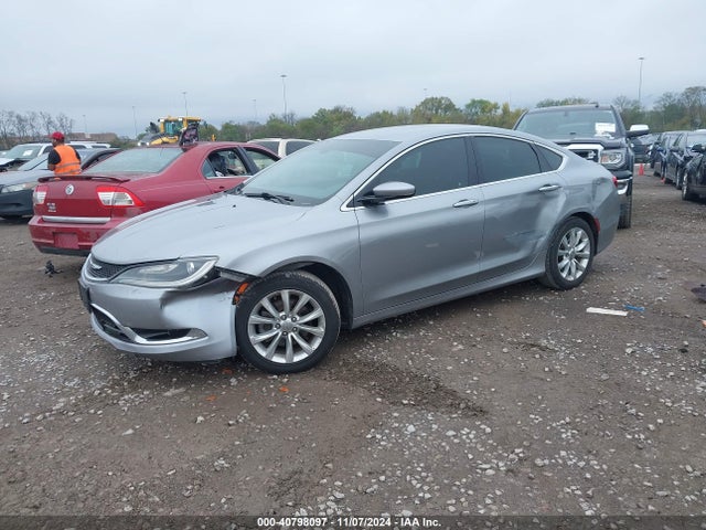 Chrysler 200 C 2015 1C3CCCCB2FN545314 Image 2