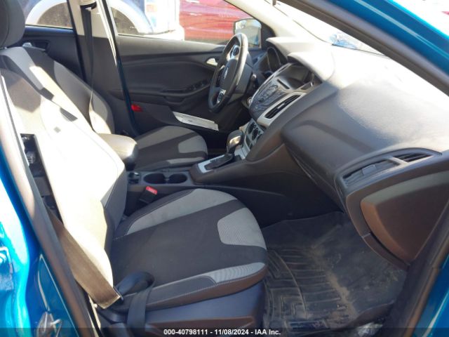 1FADP3F21EL386270 Ford FOCUS SE