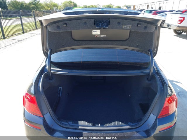 BMW 550i 2015 WBAKN9C52FD682318 Image 12