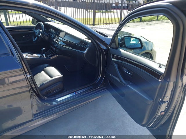 BMW 550i 2015 WBAKN9C52FD682318 Image 22