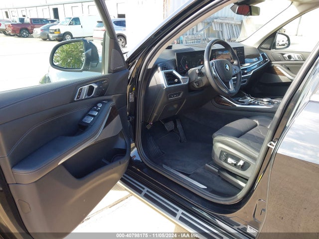 5UX23EM09R9U05501 BMW X7 Xdrive40i