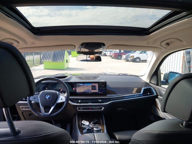 5UX23EM09R9U05501 BMW X7 Xdrive40i