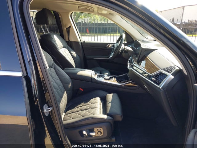 5UX23EM09R9U05501 BMW X7 Xdrive40i
