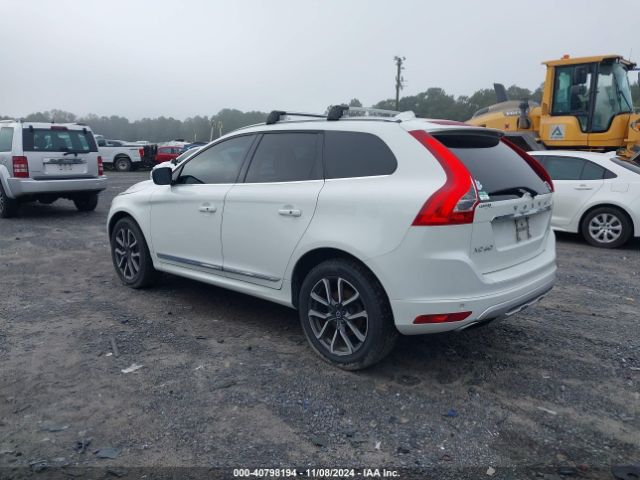 2017 VOLVO XC60 YV449MRR3H2017484 Photo 2