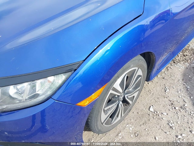 Honda Civic Ex-t 2018 2HGFC3B36JH357210 Image 18
