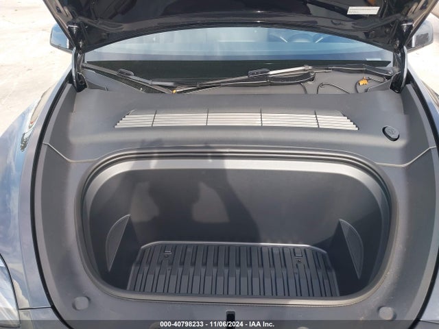 2024 TESLA MODEL Y 7SAYGDEE0RA309055 Photo 9