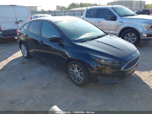 Ford FOCUS SE 2018 1FADP3F27JL255161 Image 1