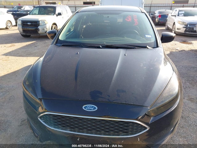 Ford FOCUS SE 2018 1FADP3F27JL255161 Image 6