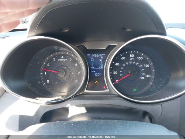 KMHTC6AD5EU213501 Hyundai Veloster Flex W/red