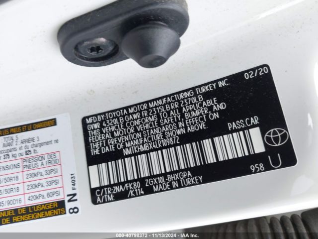 NMTKHMBX4LR109872 Toyota C-HR XLE
