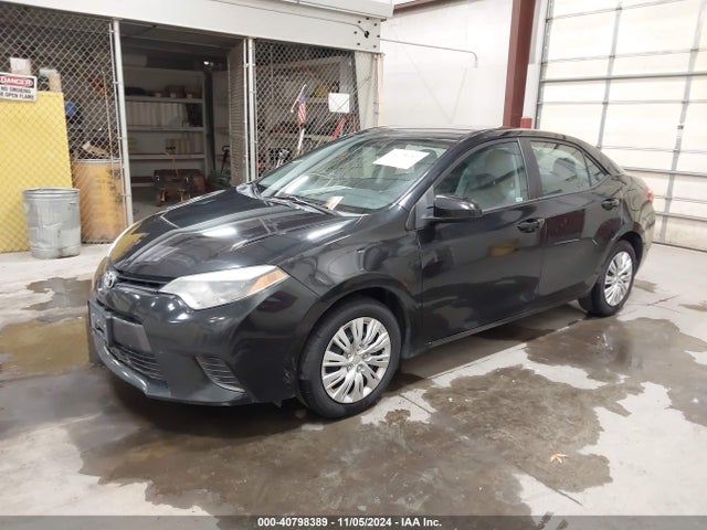Toyota COROLLA LE 2016 5YFBURHE0GP446246 Image 2