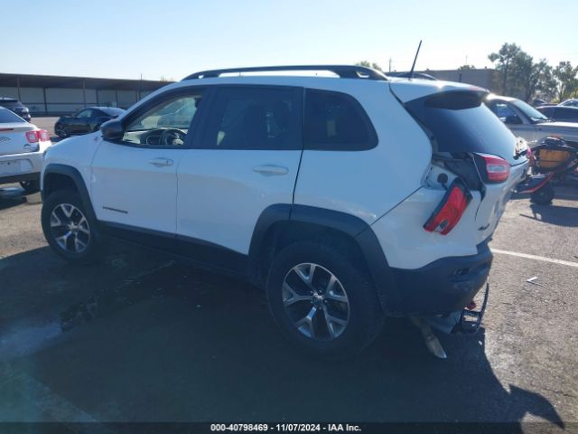 1C4PJMBB7HW605711 Jeep Cherokee Trailhawk 4x4