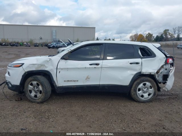 1C4PJLAB3GW171622 Jeep Cherokee Sport