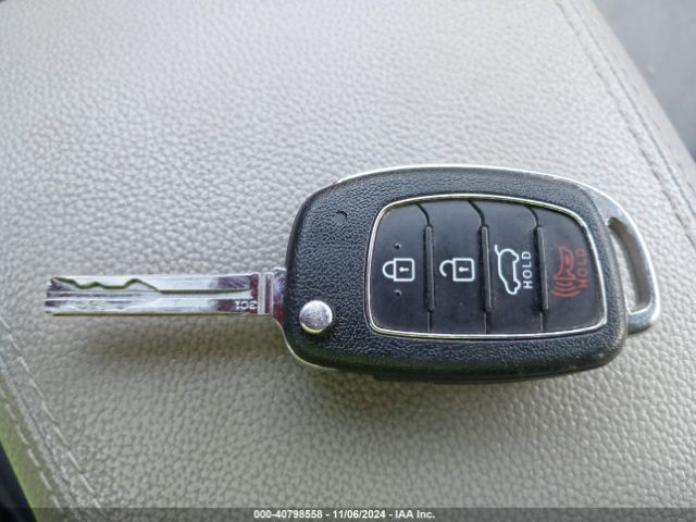 KM8J2CA4XJU648310 Hyundai TUCSON SE