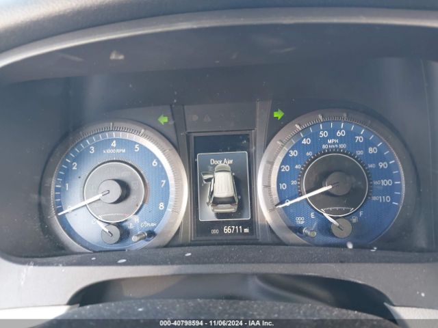 5TDYZ3DC9LS026872 Toyota SIENNA XLE