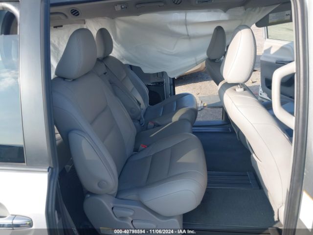 5TDYZ3DC9LS026872 Toyota SIENNA XLE