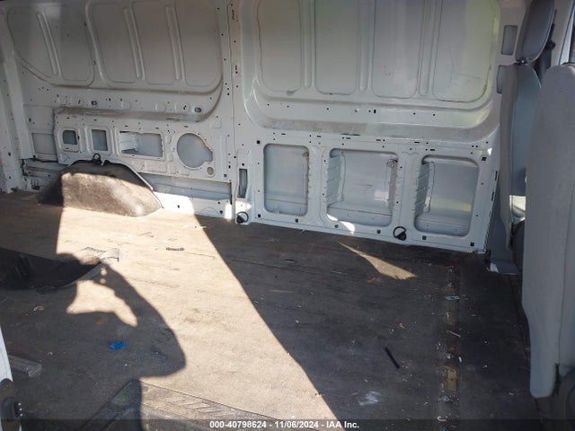 Ford Transit-150 2017 1FTYE2YM1HKA45293 Image 8