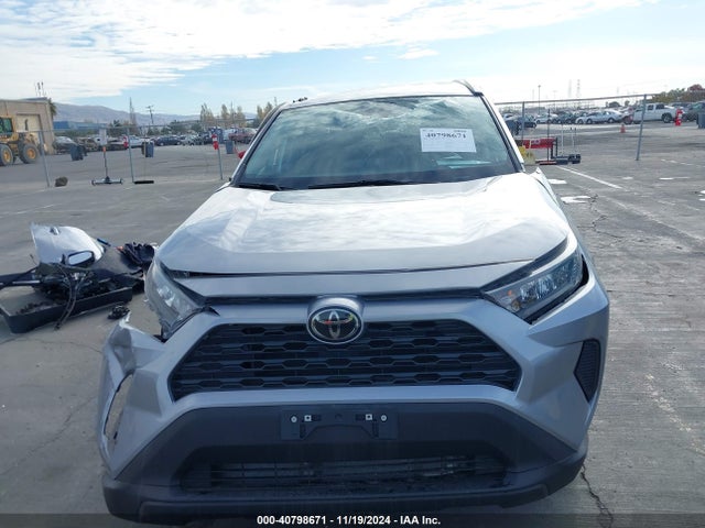 2T3H1RFV5MW123821 Toyota RAV4 LE