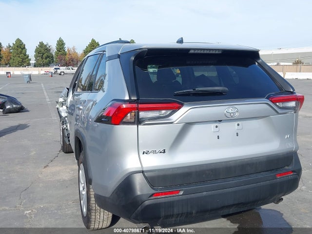 2T3H1RFV5MW123821 Toyota RAV4 LE