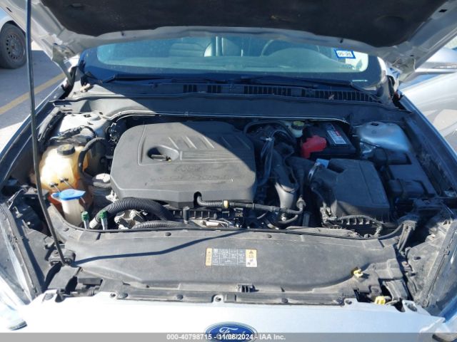 3FA6P0HDXGR267949 Ford FUSION SE