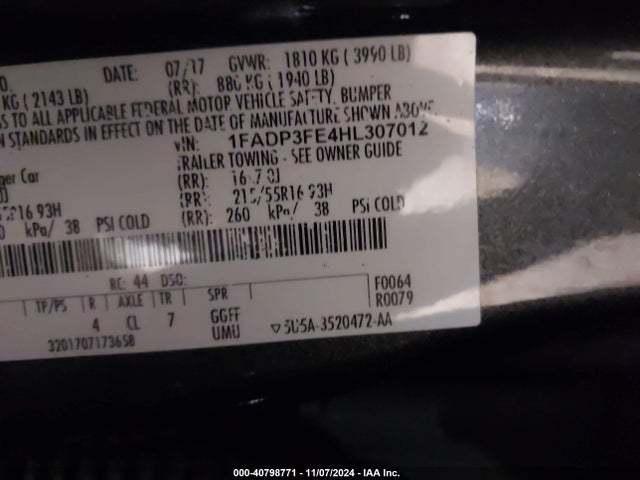 Ford FOCUS SE 2017 1FADP3FE4HL307012 Image 9