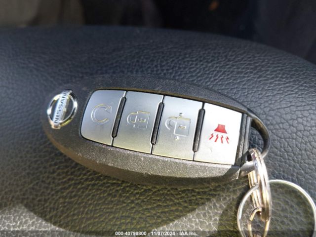 3N1CP5CU1KL528806 Nissan KICKS SR