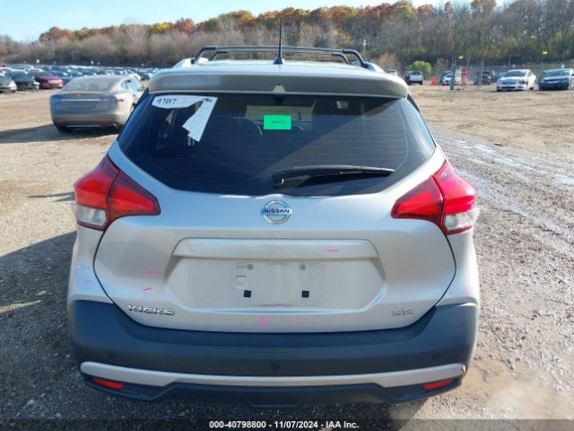 3N1CP5CU1KL528806 Nissan KICKS SR
