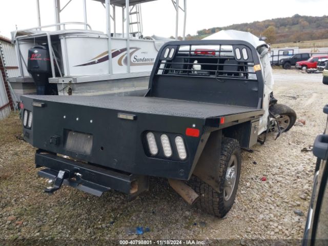 2022 RAM 2500 3C6UR5HL8NG237753 Photo 3