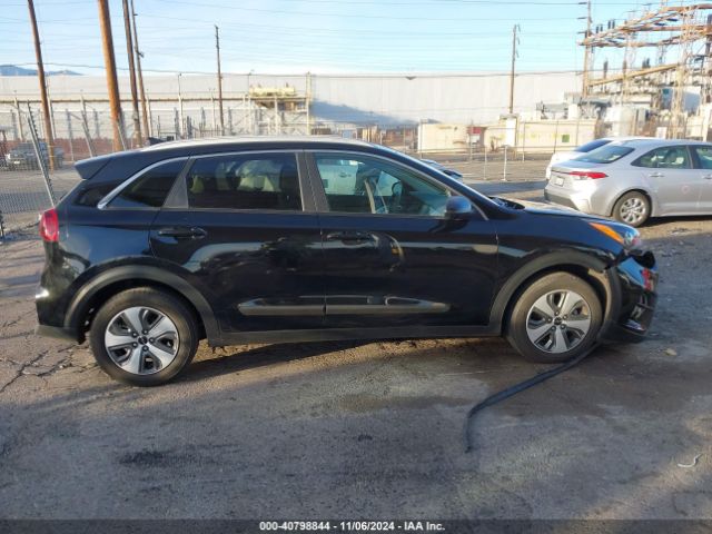 KNDCB3LC6N5532488 KIA NIRO LX