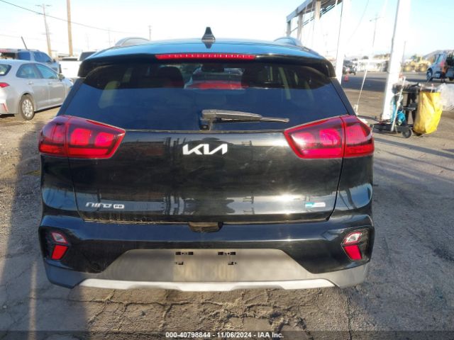 KNDCB3LC6N5532488 KIA NIRO LX